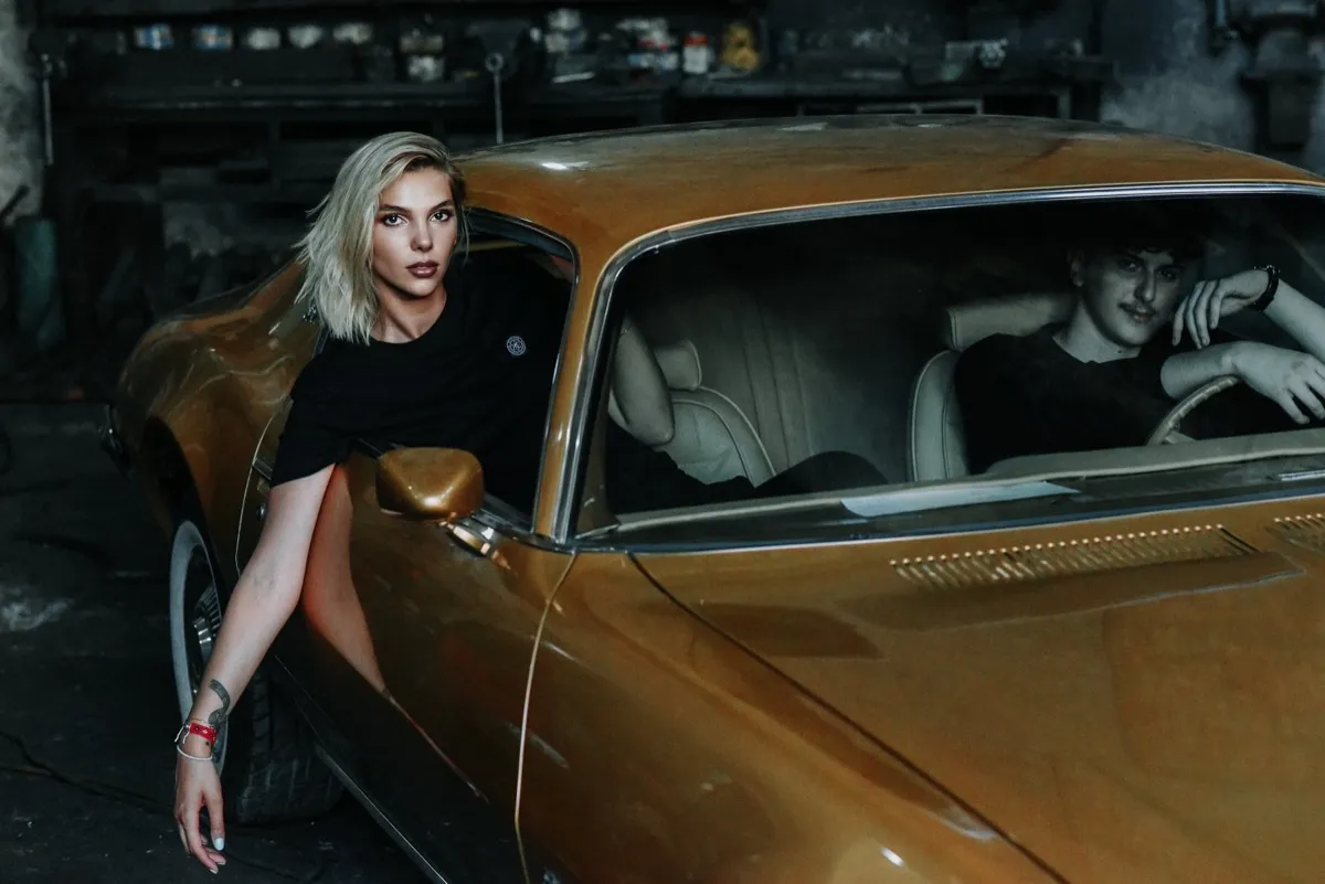 Fashion-Shooting mit Oldtimer